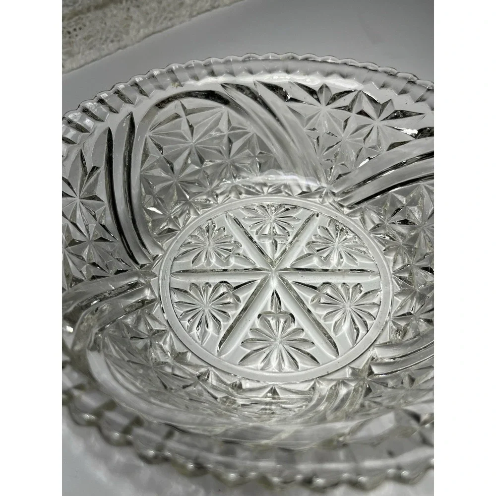 VTG Anchor Hocking‎ Crystal Clear Pressed Glass Stars and Bars Serving Bowl 8